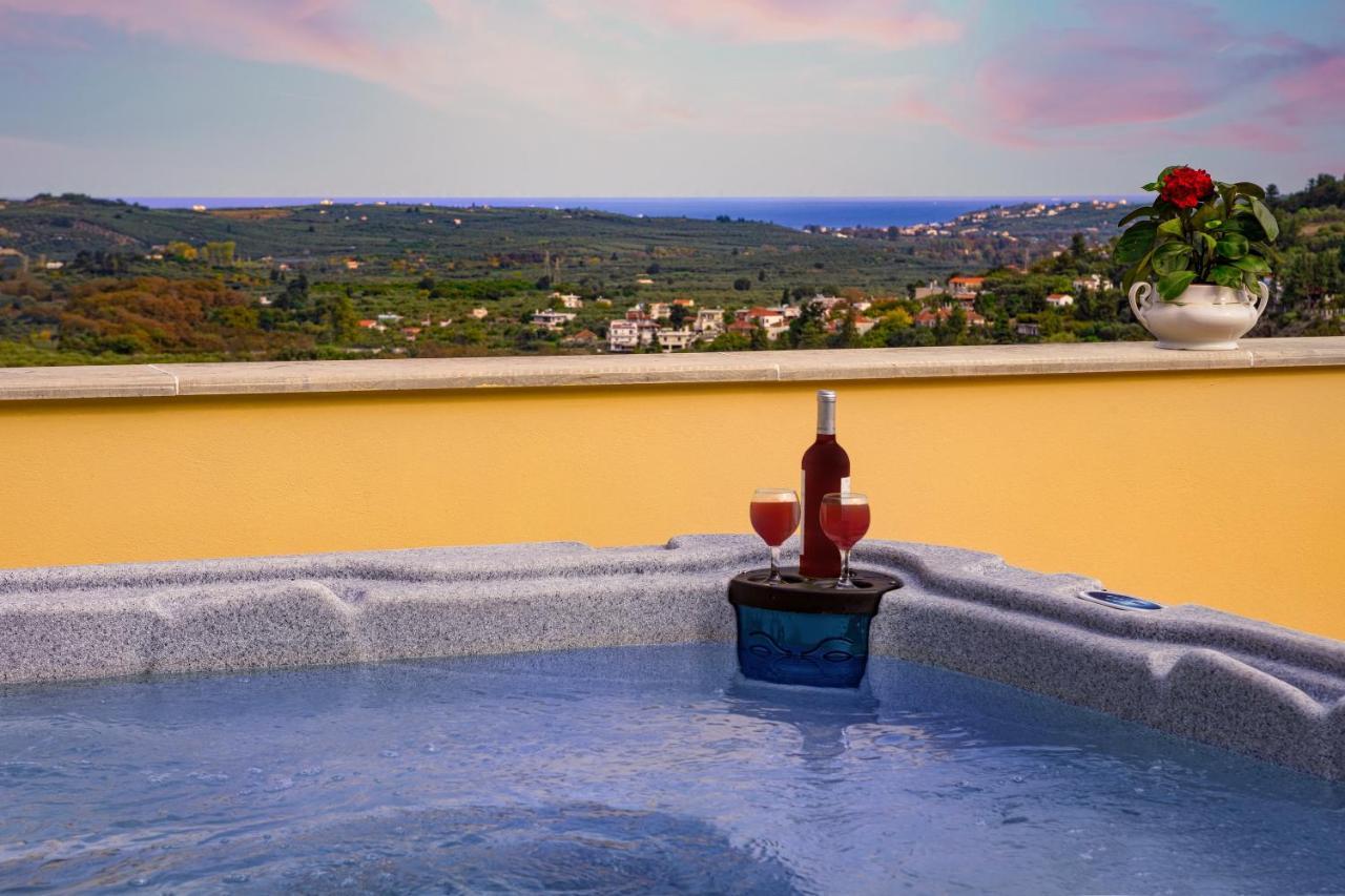 Villa Erontas - Private Heated Jacuzzi Makhairoí Zewnętrze zdjęcie