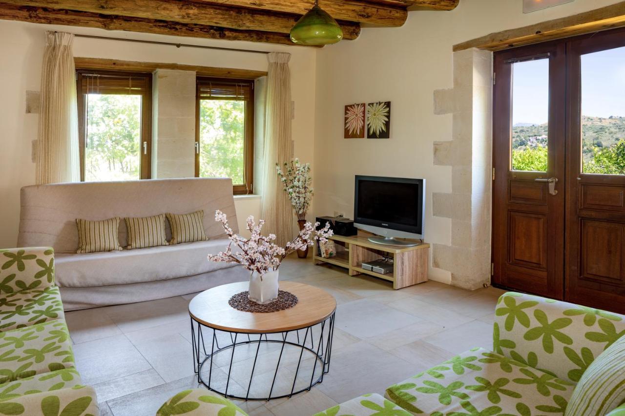 Villa Erontas - Private Heated Jacuzzi Makhairoí Zewnętrze zdjęcie
